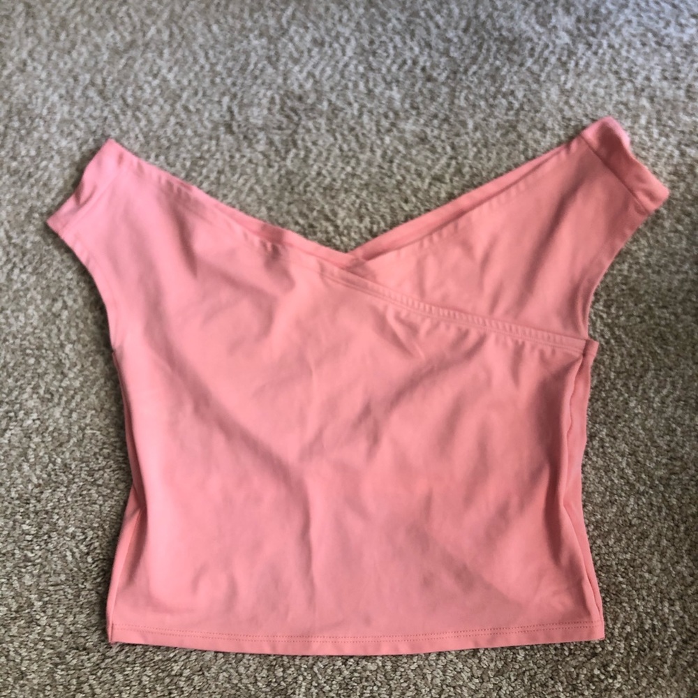 Kortni jeane off the shoulder large top